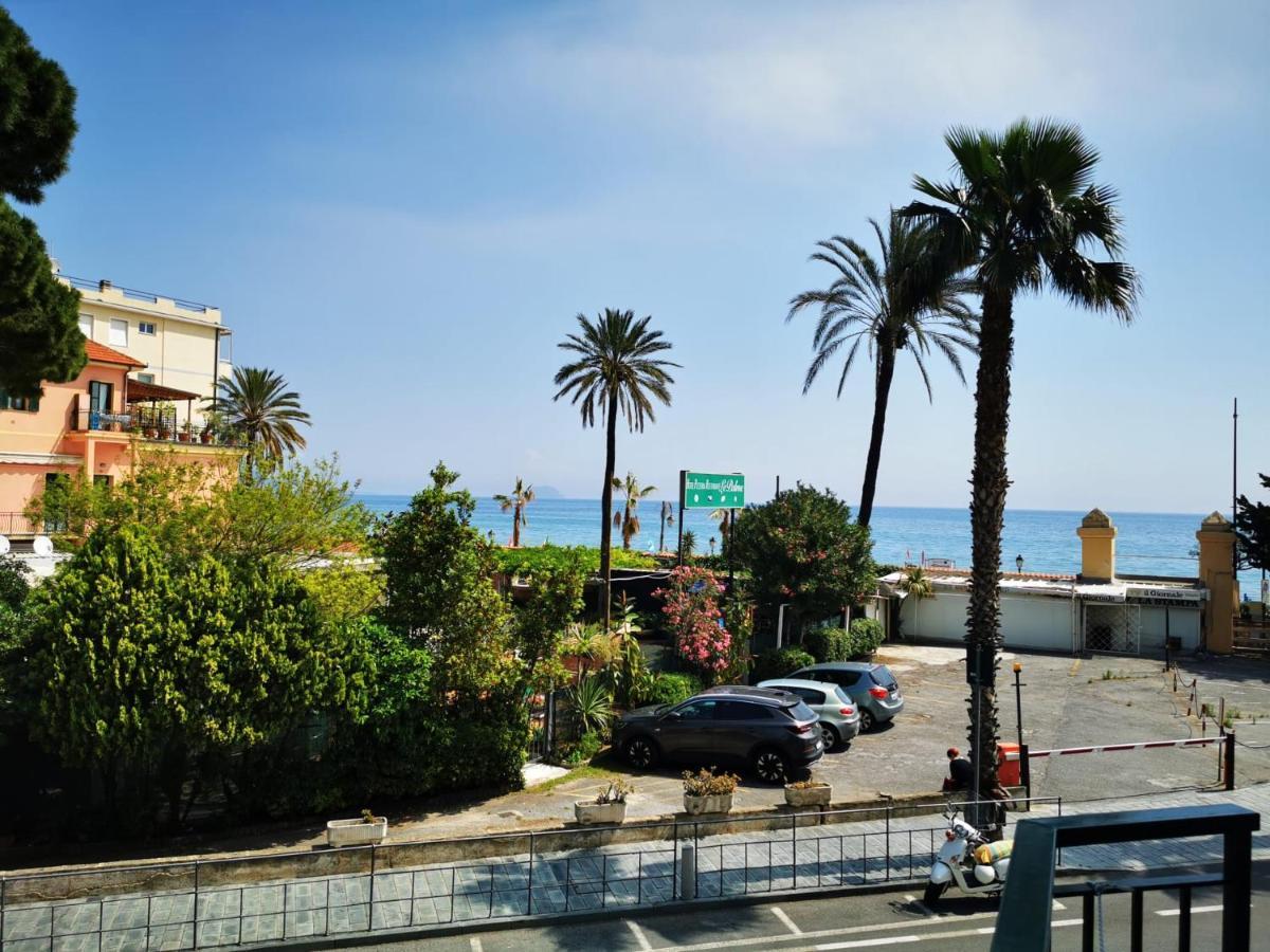 Affittacamere Montecarlo ライグエーリア エクステリア 写真